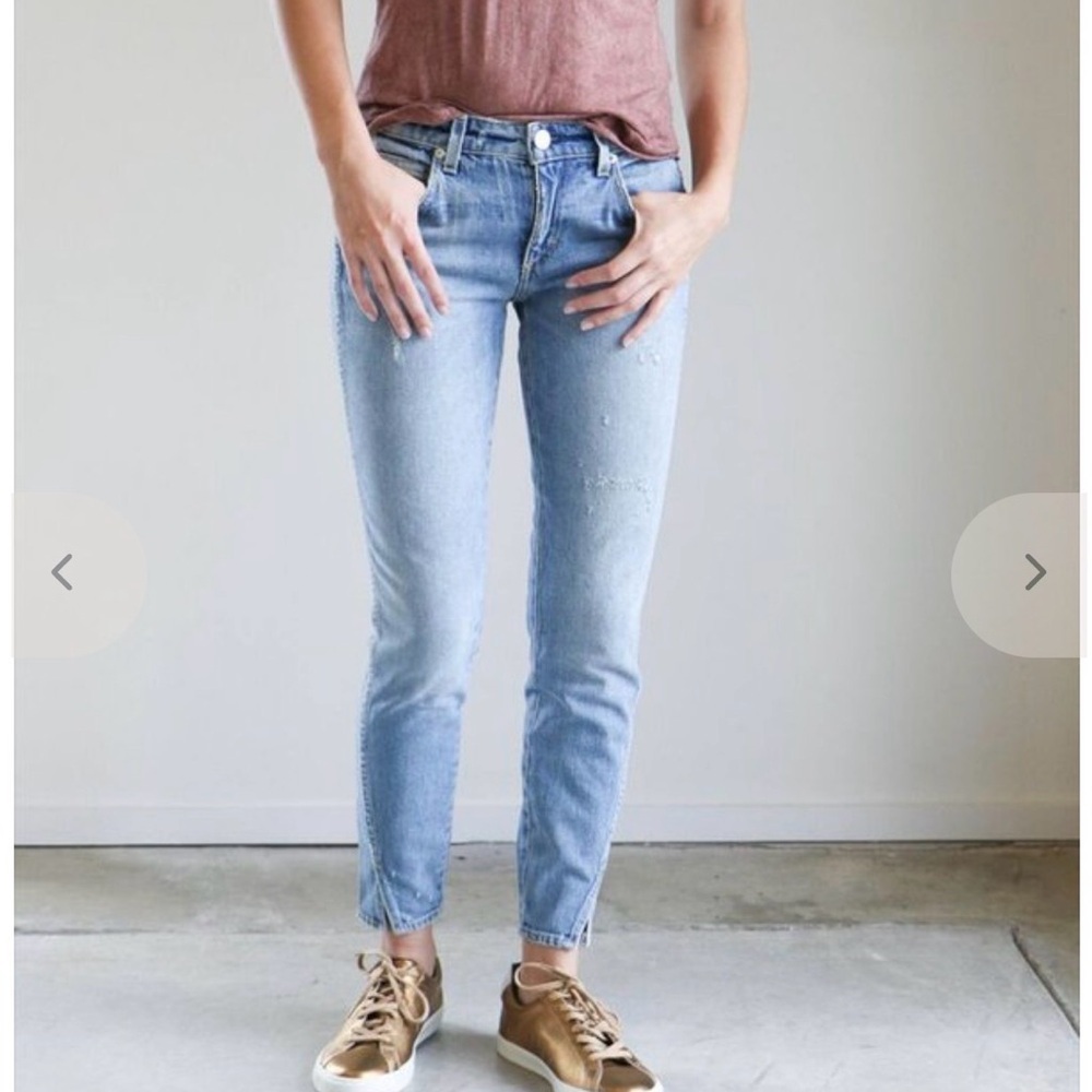 AMO Twist Sweet Cheeks Jeans 28